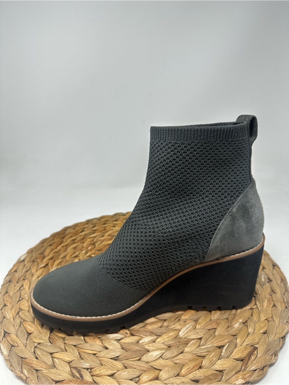 Eileen Fisher London Recycled Stretch Knit Bootie Grey Black Size 8 Women's - Picture 2 of 9
